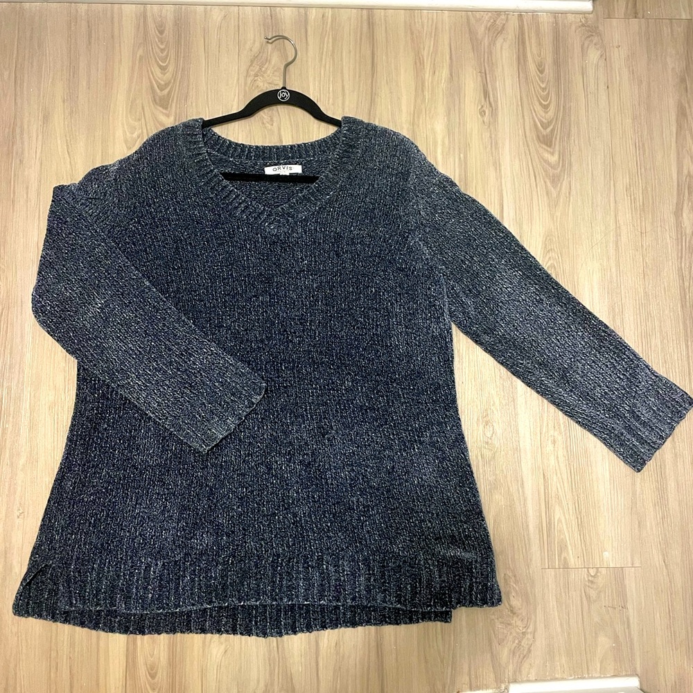 Orvis Chenille V-Neck Sweater in Blue